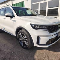 سورينتو ٢٠٢١ • ٦ سلندر ٣٥٠٠ • ٧ مقاعد