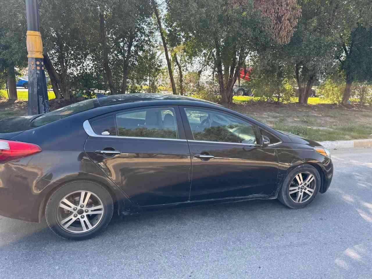 سلام عليكم  
من رخصت الادمن المحترم   بيع او مراوس
كيا فورتي موديل 2015
مكينه 1800 
من امريكه مكفوله هنا صار بيه ضربه جاملغ خلفي وقبق جنطه بيه صبغ 4 قطع صبغ 
كير مكينه حداديه وتبريد كفاله 
اي نقص مابيه فقط بوليش
مكاني كربلاء
حي الحسين 
***********
***********
سعر 98 بيه مجال كربلاء, العراق
