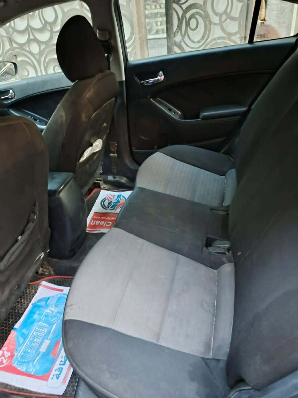 سلام عليكم سياره كيه فورتي موديل 2018
محرك 2000 مكينه دوش ماشيه 183 حزام صبغ 
سعر  100 ورقه 

***********
تواصل واتساب
