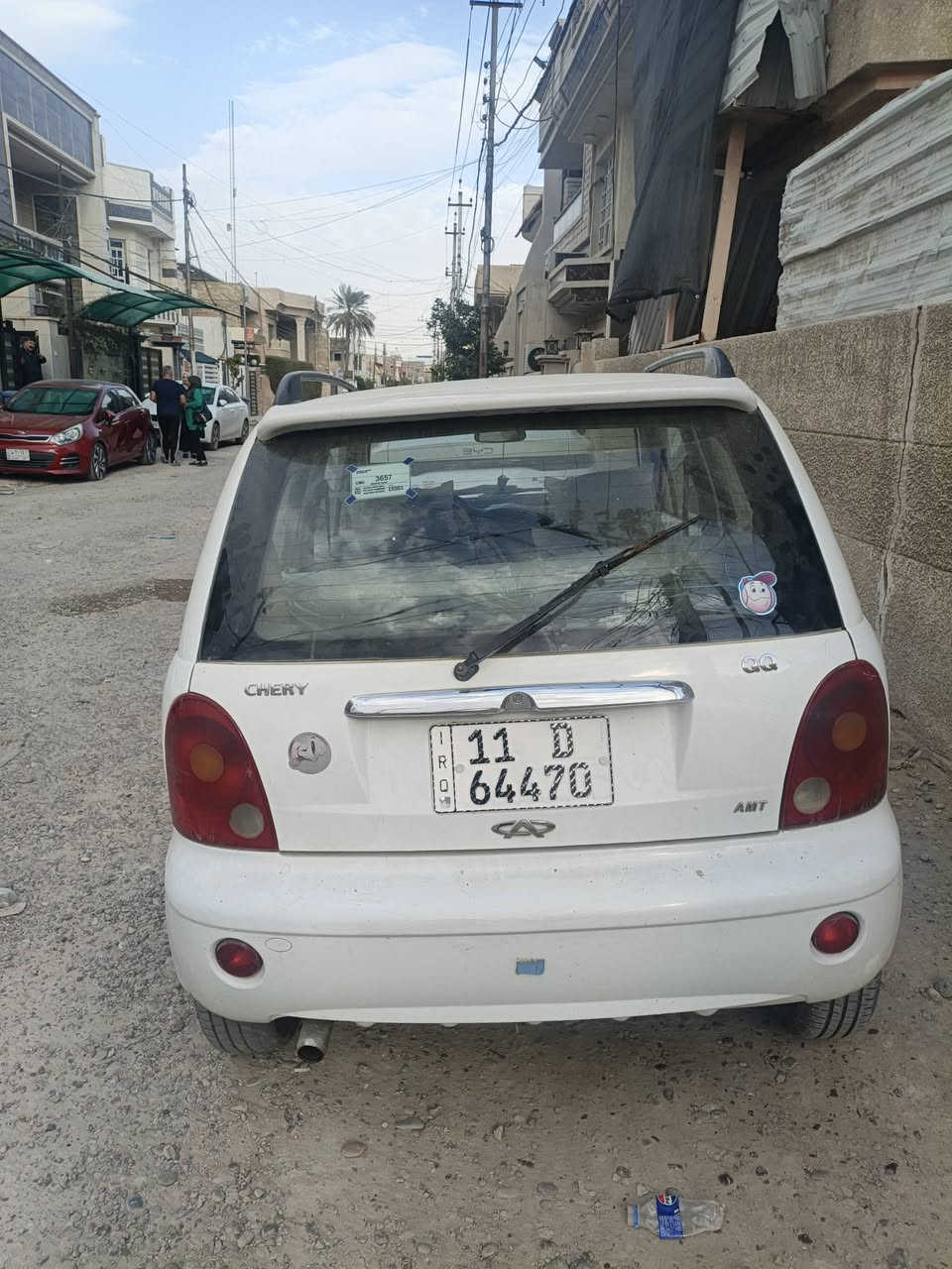 السلام عليكم 

يا الله 

كيو كيو للبيع موديل 13 سياره كير اتو مكينه وكير وتبريد خير من الله تخم تاير نضيف سنويه جديده هزه جديده مكان سياره بغداد الدورة السعر 25 وبيها مجال شي بسيط يرادلهة ترتيبات شوية قصط ما بيع اتصال ***********
