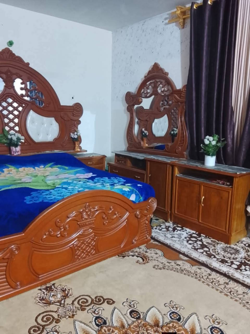 للبيع غرفه نوم حطاطه سعر ٨٠٠ وبيه مجال ع خاص
مكان الحلابسه غرب متوسطه التقديم 
***********  اتصل ع رقم
