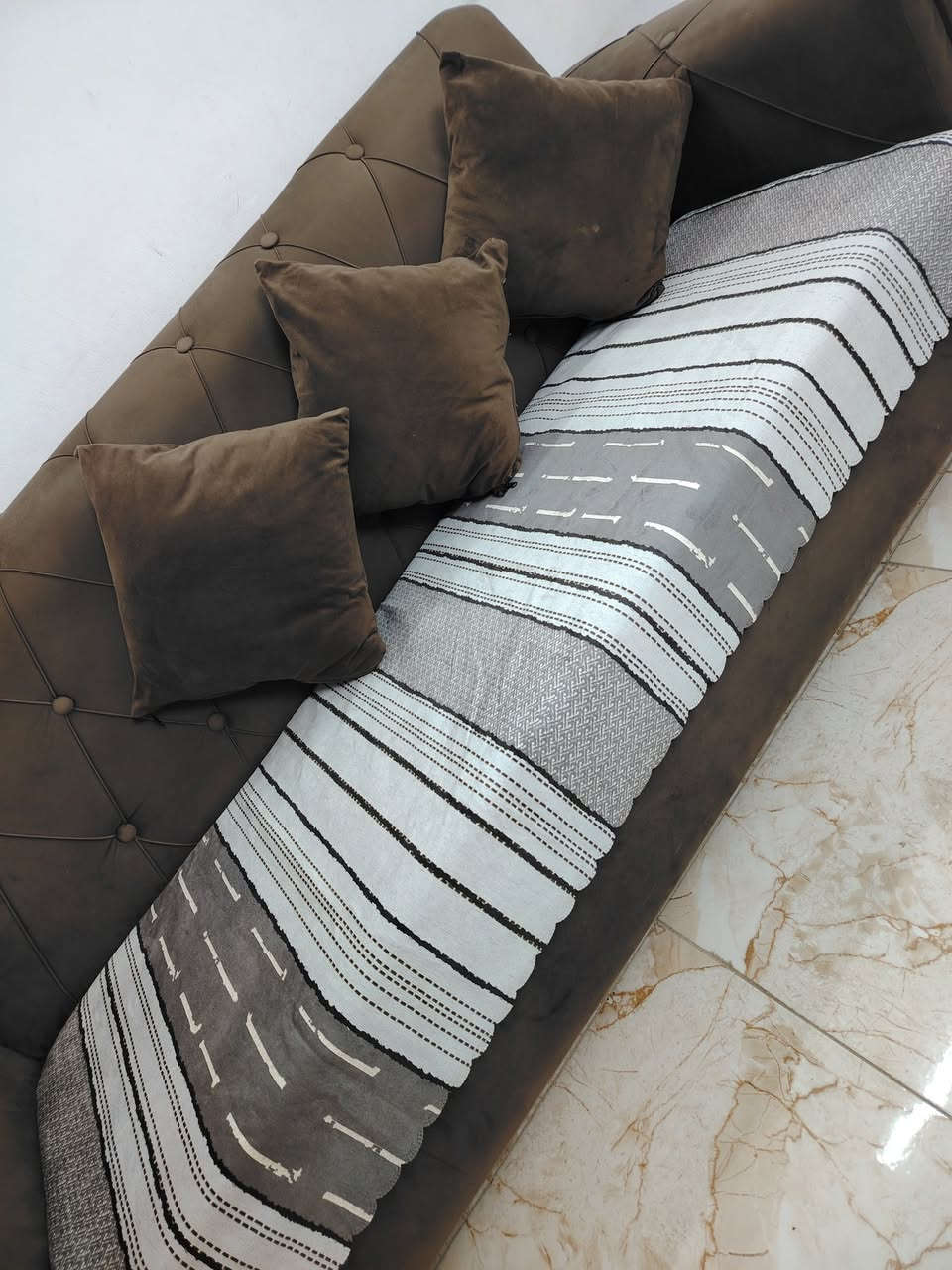 توفرت مفارش تخم بأشكال جديدة 
5 قطع 
او ٦ قطع حسب التخم العدكم 
2 حجم كبير90-180سم
1 حجم وسط 90-140سم
2 حجم صغير 90-70سم
🩶🩶🩶


**إذا كنت صاحب هذا الإعلان وتريد حذفه لأي سبب، رجاءا أرسل رسالة إلى الدعم الفني**