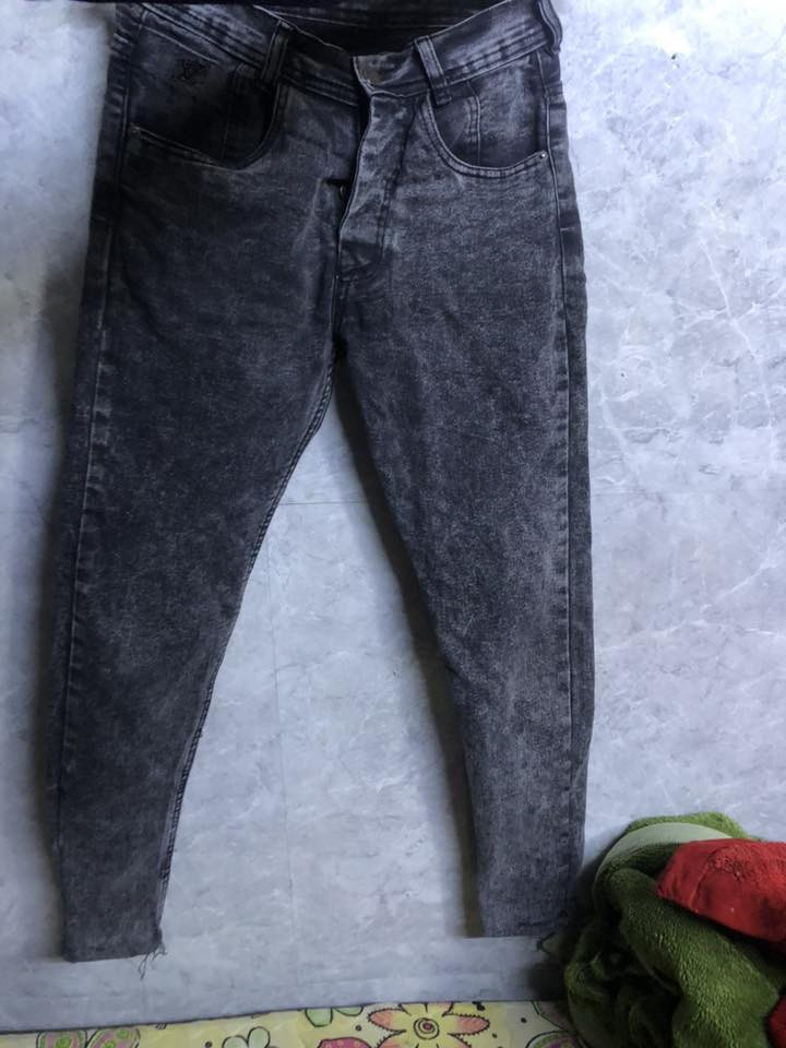 كابوي بوري  2. حجم٣٠.        اشتريتهم طلعو صغار علي اليريدهم اثنينهم١٢وتوصيل اكو          ***********
