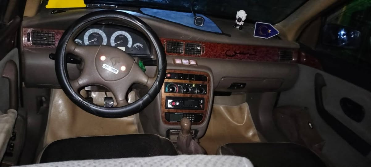 سمند موديل ١٣ بغداد بسمي للبيع او المراوس سياره جاهزه كير مكينه صدر تبريد خير من الله مصفره هيئه وغرامات ٣٤ وبيها مجال قليل عنواني  بغداد بوب الشام ***********
