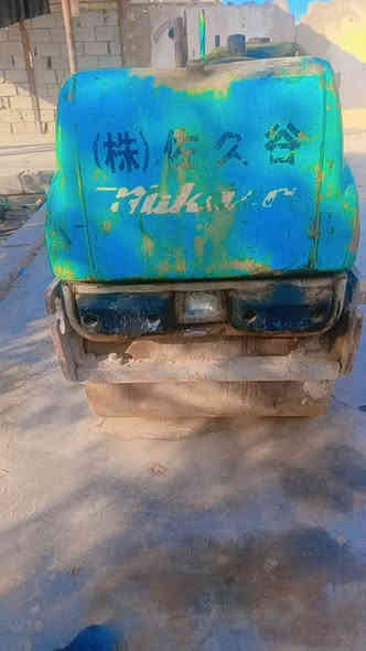 السلام عليكم للبيع حادله 1طن جاهزه سلف وهندر وهزاز ولايت حادله كلها شغاله السعر 30 ورقه وبيها مجال المكان البصره القرنه الاتصال ***********
