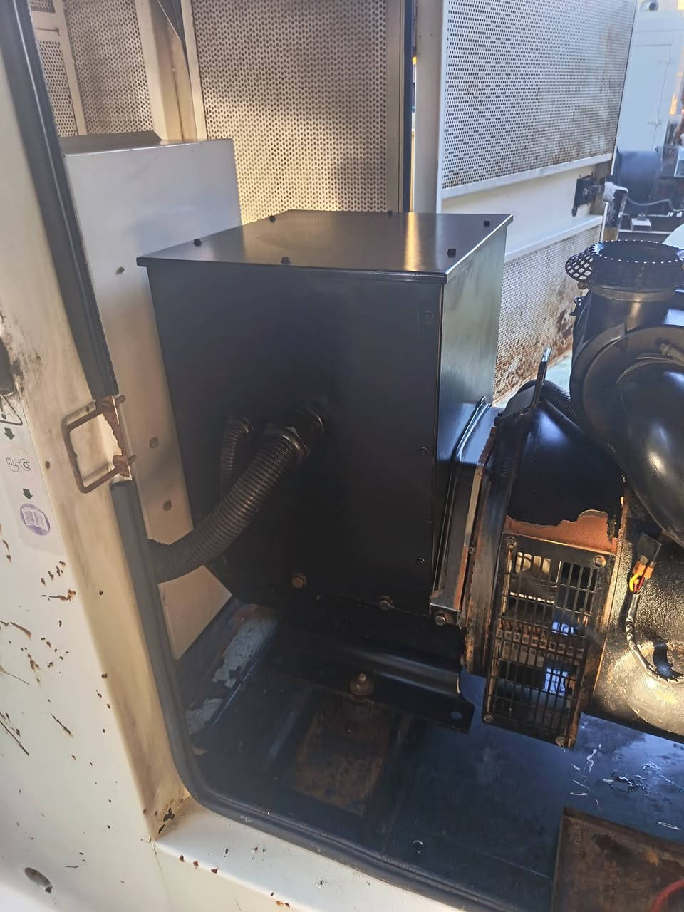 مولده بيركز انكليزي اصلي ٣بستم ٦٠ كيفي ما مفتوحة
معه تانكي ٥٠٠
مكاني نجف
لاستفسار ***********
