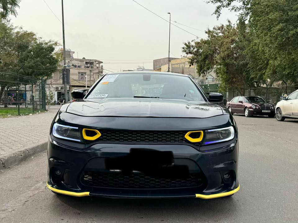 لسلام عليكم

جارجر موديل 2016 اس سكس تين  

لون مميز او رقم مشروع وطني تحويل ثاني يوم بشرط 

موصفات السياره:

شاشه 

تحكم ستيرن جهتين 

تشغيل عن بعد 

منظومة زنون عالي وناصي +بلاجكتور زنون  

 كت كامل  SRT  

كاميره دواره حساس خلفي 

كير 8 نمر طياره 

رادرات جانبيه 

كشن سايق كهرباء 

كزوزات  خلفيه SRT

دوسات او كت كامل +دعاميات SRT

محرك 6 سلندر 3600 

مكينه او كير او تبريد بلادي جديدات برغي ما مفتوح بيهن اطلع وين ما يعجبك او سياره ستوني مسوي حداديتها ناعمه حلوه سياره جاهزه عليها  برمجه ما شاء الله شك كاع سياره صفاحه حلوه تفيد الجناي جاهزه من كلشي 

سياره حادثه بسيط قطعتين من امريكا بدون دواخل

جاملغ امامي جهت السائق وباب السائق كفاله فقط ولباب الورة سايق بي فقط كلير بدون ظربة شرط او حوض او كلبه او عيب شرعي والضربه قويه فحص وين ما يعجبك 

 السعر 166وبيه مجال الشراي يتصل *********** العنوان بغداد الكرخ شارع حيفا
