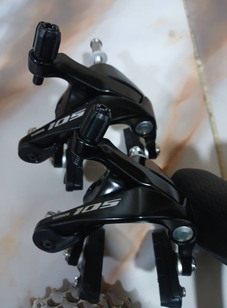 السلام عليكم كباتن متوفر سيت كروب شيمانو ماركة/105/7000/
السيت نقص فقط مجمع جديد غير مستخدم 
السعر المطلوب 400الف
العنوان البصره الجمهورية شارع المكاتب 
***********
***********
تحياتي للجميع أخوكم محمد المنصوري
