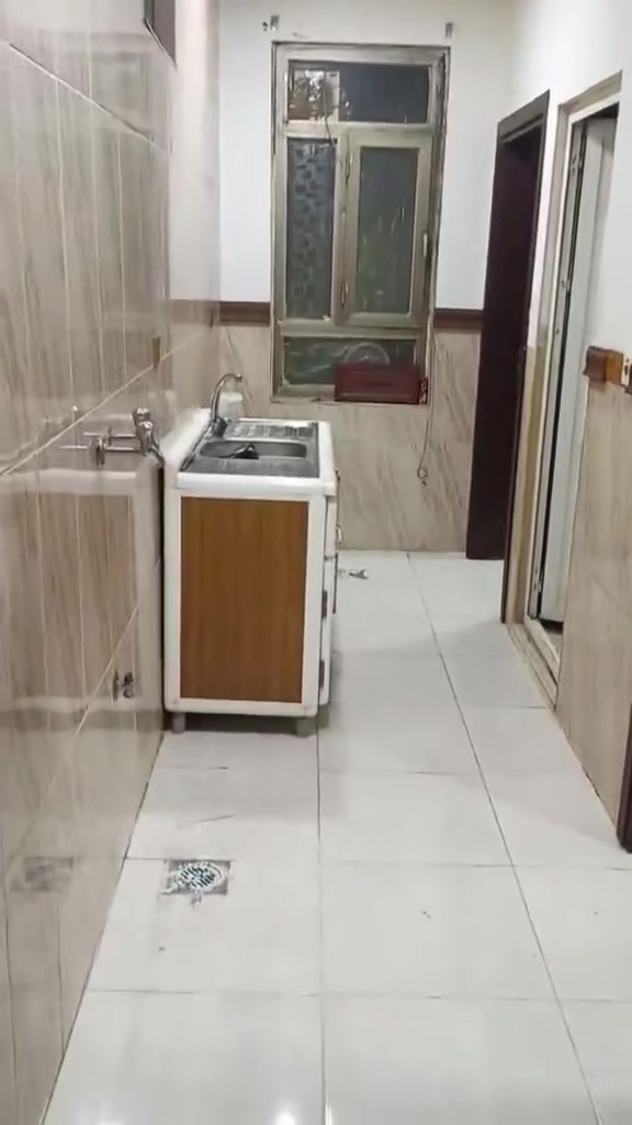 مرحبا متابعين
موجوديمي *********** شوقه للايجار حي عداله غورفتينو صاله ٣٥٠ الف بس كهربا على زبون
