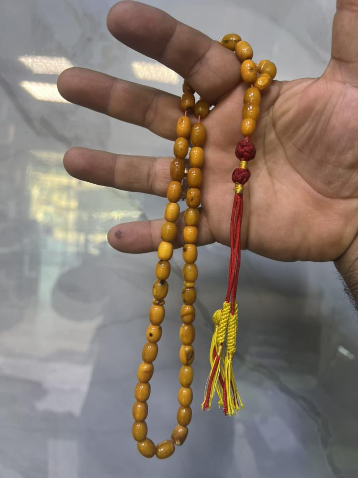 سلام عليكم من رخصة صاحب الصفحة مسابح للبيع كل وحده وسعرها وليحب يتفضل وتساب يطيني صورتها ويدلل ***********وشهد الله مسابح انتيك ومغلف الماني وباكستاني وكهرب وباي زهر ومشكل جانيهن وحبيت ابيعهن
