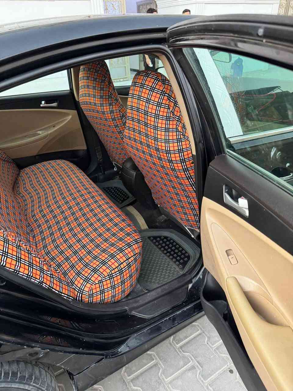 سلام عليكم سوناتا موديل 2011سياره مكينه مالتها بيها نفخه سياره تبريد تدفيه كلها  شغاله حديدي جديدي وتايرت جددد سياره مصبوغه حزام سياره حلوه ونضيفه سعر 89 وبيها مجال مكان سياره بصره الوفود وتساب فقط ***********
