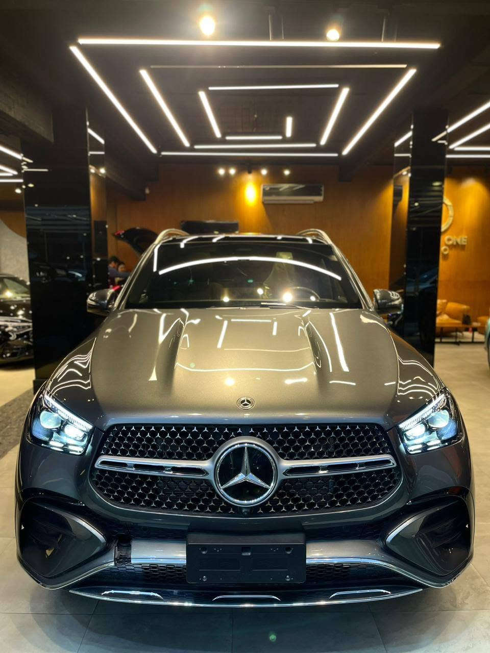 ⚡️ متاح استلام فوري بفضل الله ⚡️  

MERCEDES GLE450 AMG 
MODEL 2026
Fully Loaded
وكيل ضمان ٥ سنين 
اهم المواصفات :
Burmester Sound System 💎
360 Camera 💎
Panoramic Roof 💎
Electric Tailgate 💎
Head Up Display 💎
Keyless Entry 💎
4 Zone 💎
                 متاح جميع الالوان باذن الله  🤍🖤🩶
📞 01040918831
‎ 🔥‎خصم فوري داخل المعرض على الكاش🔥
ومتاح جميع انواع العربيات مستعمل وزيرو 🚗
‎متاح جميع أنظمة التقسيط
‎بدون مصاريف إدارية ✔️
‎بدون تأمين إجباري ✔️
‎بدون حظر بيع‎ ✔️

للاستفسار (فون-واتس اب) :01040918831 القاهرة, مصر


**إذا كنت صاحب هذا الإعلان وتريد حذفه لأي سبب، رجاءا أرسل رسالة إلى الدعم الفني**