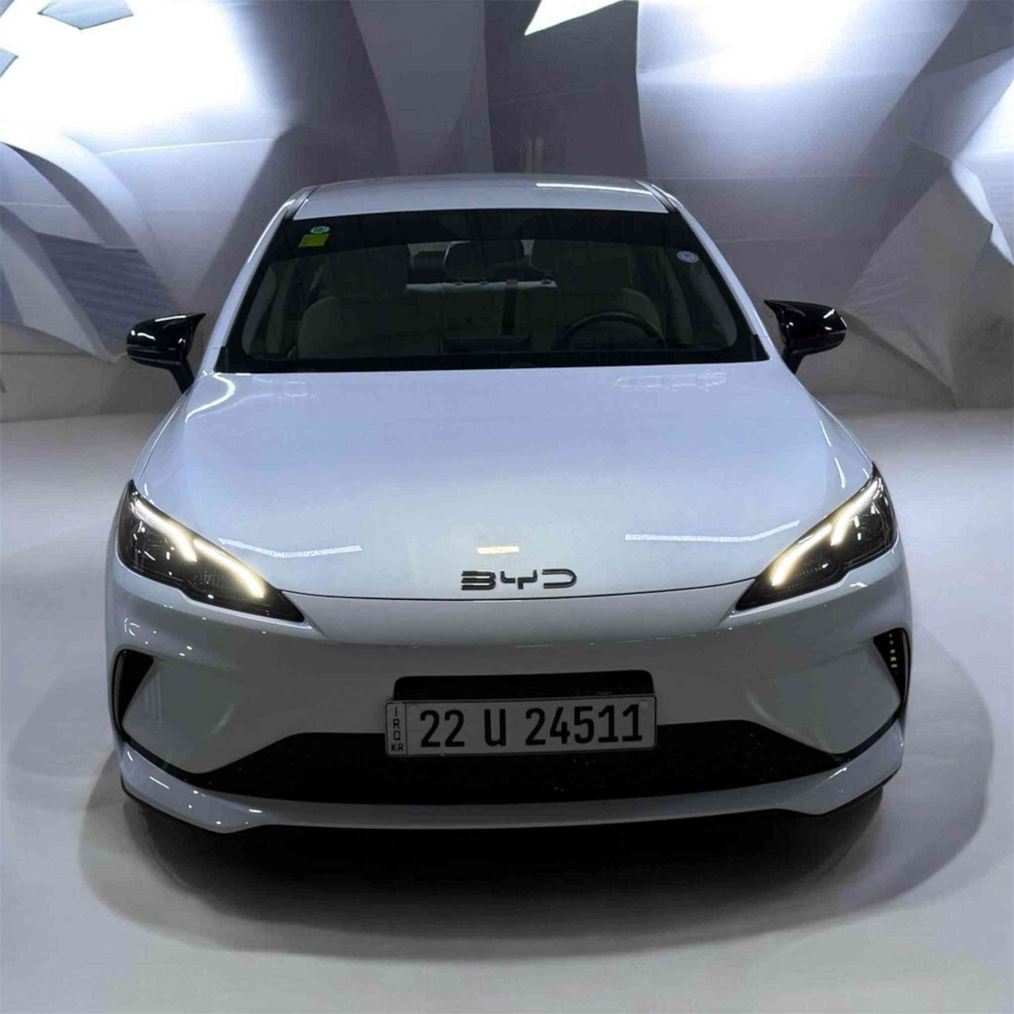 BYD 05
مكفولة كفالة عامة ماشية 13 الف 
رقم اربيل بسمي 
مكاني بغداد المنصور 
***********
