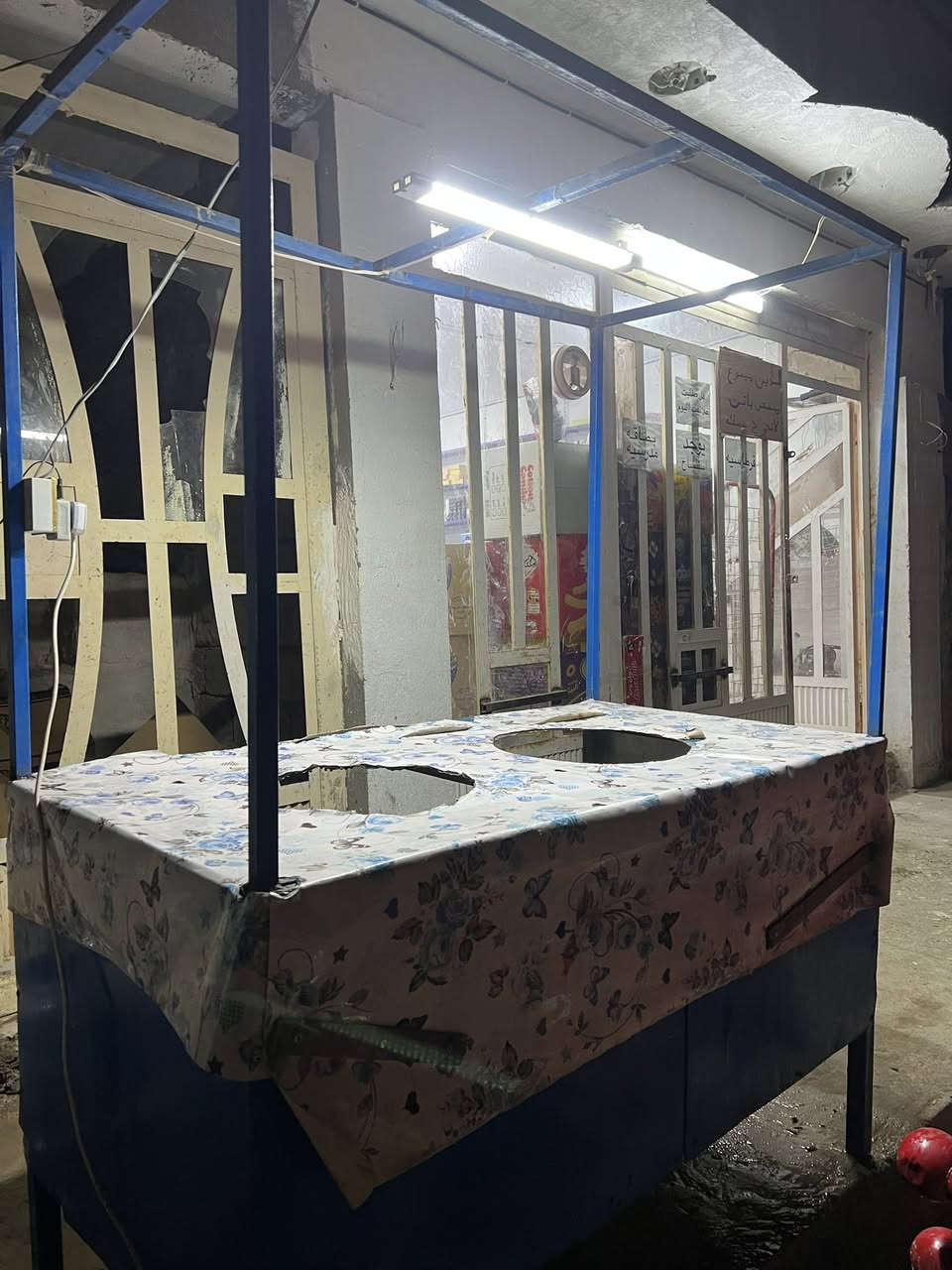 عربانه لبلبي للبيع كدام عينك سعرها 150 وبيها مجال *********** وتساب فقط
