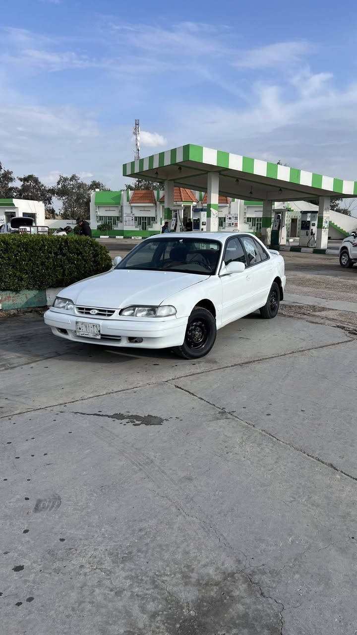 السلام عليكم للبيع  سوناتا 2 مكينه وكير اوتوماتيك جدد خير من الله السعر 48 وبيها مجال بسيط سياره تراي وين متريد الاتصال *********** المكان واسط حفريه صويره
