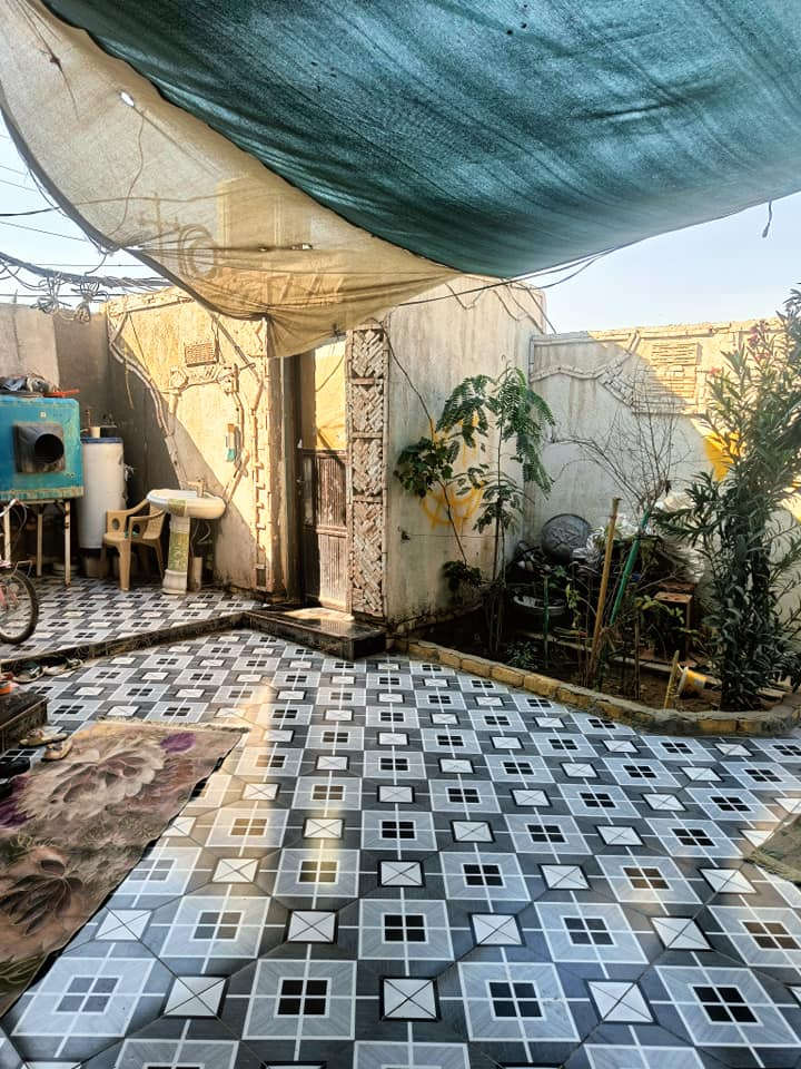 بيت زراعي 200 بصف الركن
الناصريه خلف روف مدينه الصدر للبيع

البيت طابقين مع شقه جاهزه
مواصفات البيت رباط صب الطابق الاول طابوق
غرفه 5×4 غرفه 4×4 + هول6×4 + استقبال 8×4 طلعه 8×7 صحيات خارجيه وداخليه
الطابق الثاني غرفتين البيت بيه وصل بلديه السعر 90 تلفون/ ***********
