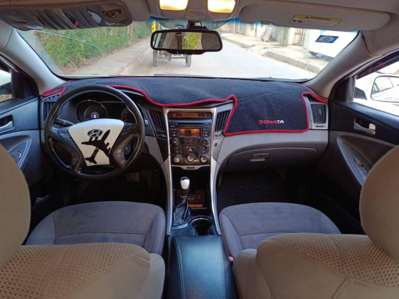 السلام عليكم سوناتا للبيع موديل 2014
 وارد امريكي محرك 2400 رقم ذي قار انكليزي 
باسمي سنويه الل 28 سياره جاهزه بيها صبغ حزام 
السعر 93 ورقه مكان السياره واسط 
***********
