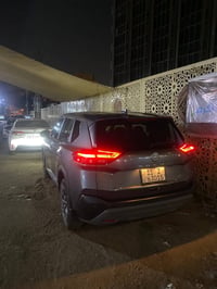 نيسان روج ٢٠٢٣  بغداد مكانها الدورة  محرك ١٥٠٠  السيارة بلادية على وضع...