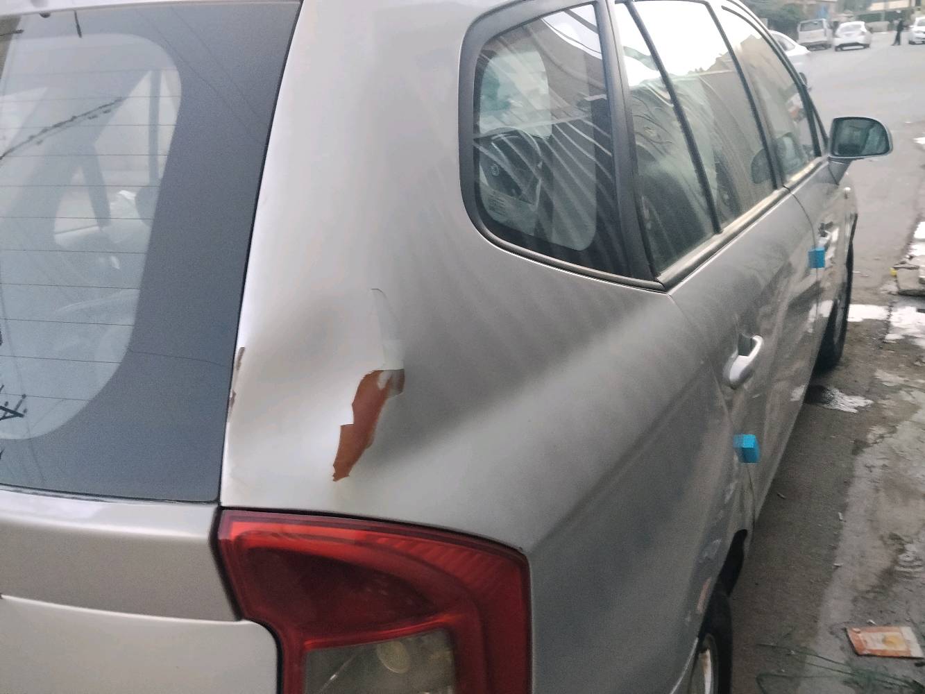 اخوان للبيع فقط بدون مراوس كارينز خليجي رقم بغداد 2008 بيها صبغ حزام بدون دواخل عدا قماره محرك جديد 2000 دوش كير صدر امامي تخم تاير تبريد قطعتين 7 راكب داخل صاج سياره باسمي رقم بغداد هزه جديده سعرها 83 وبيها مجال مكاني بغداد كرخ باسمي ***********
***********