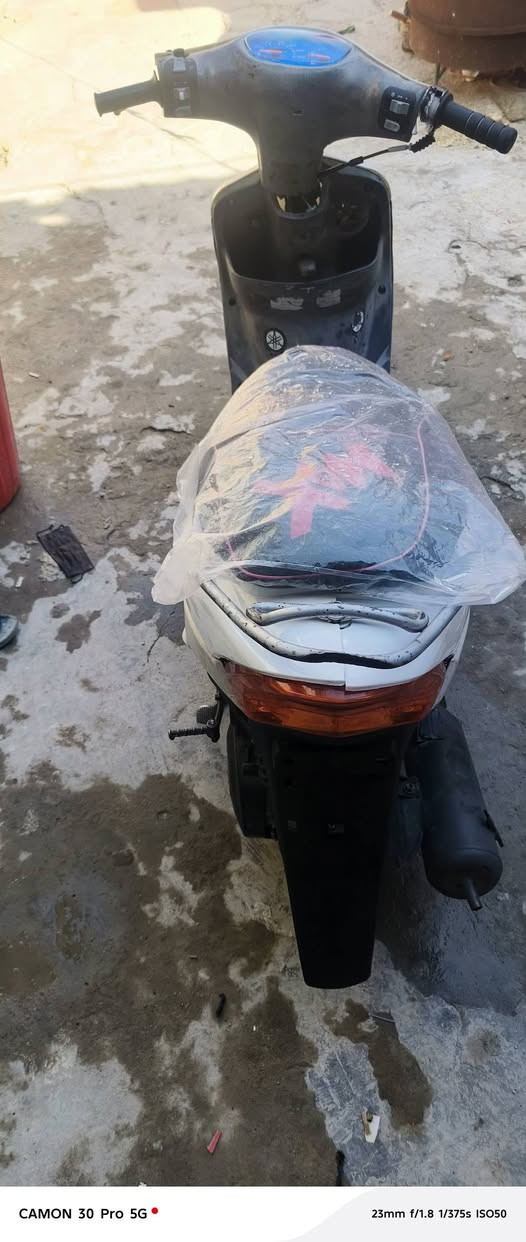 سلام عليكم شباب دراجه قجمه للبيع سعر 600 بيهه مجال الشراي***********
