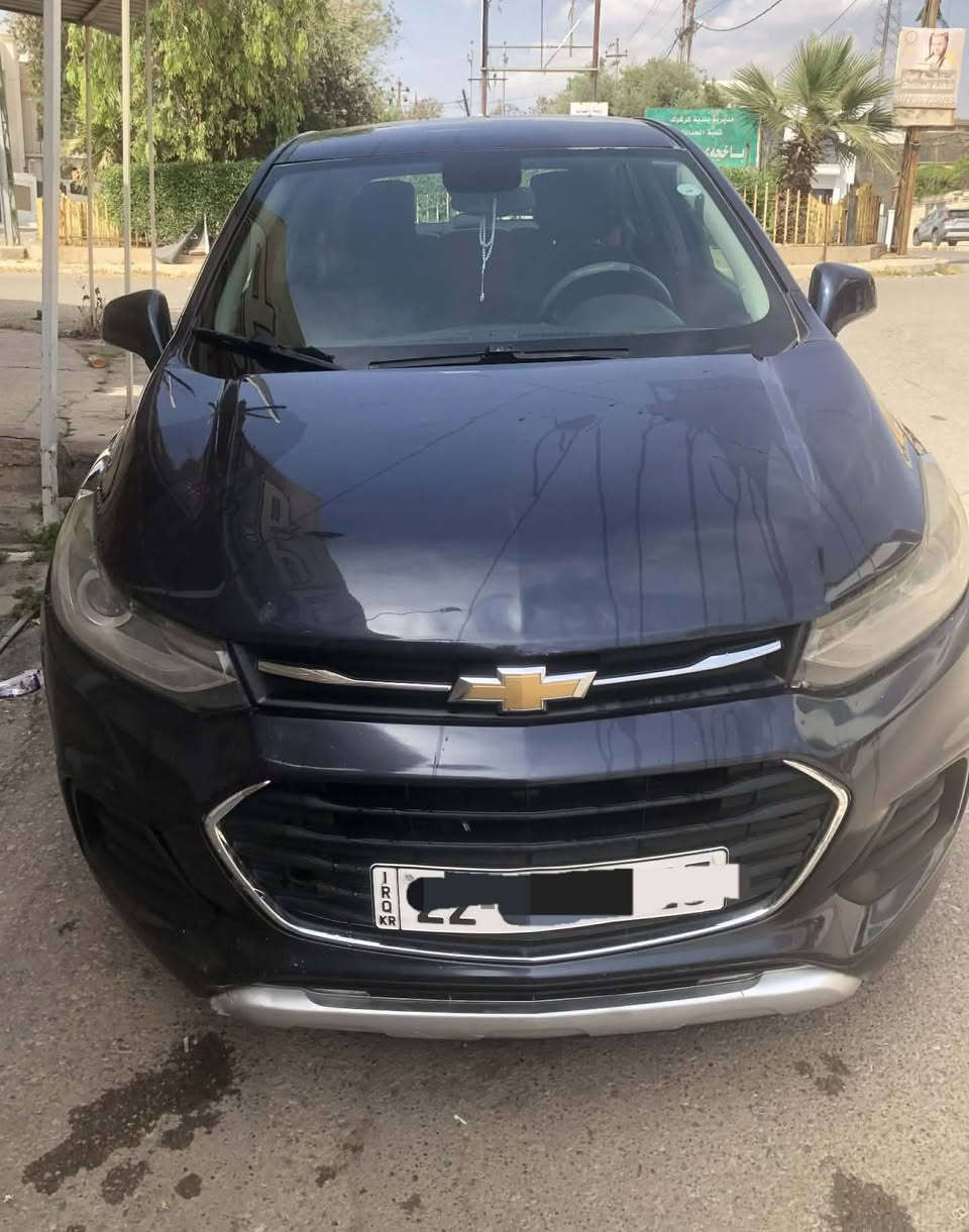 بسم الله الرحمن الرحيم 

للبيع شوفرليت تراكس  اسود اللون موديل ٢٠١٨ وارد كندي رقم اربيل الدولي الضرر ربع بونيد + نص جاملخ الخلفي فقط  
مكان سيارة/ كركوك
للتواصل والسعر /*********** + واتساب
