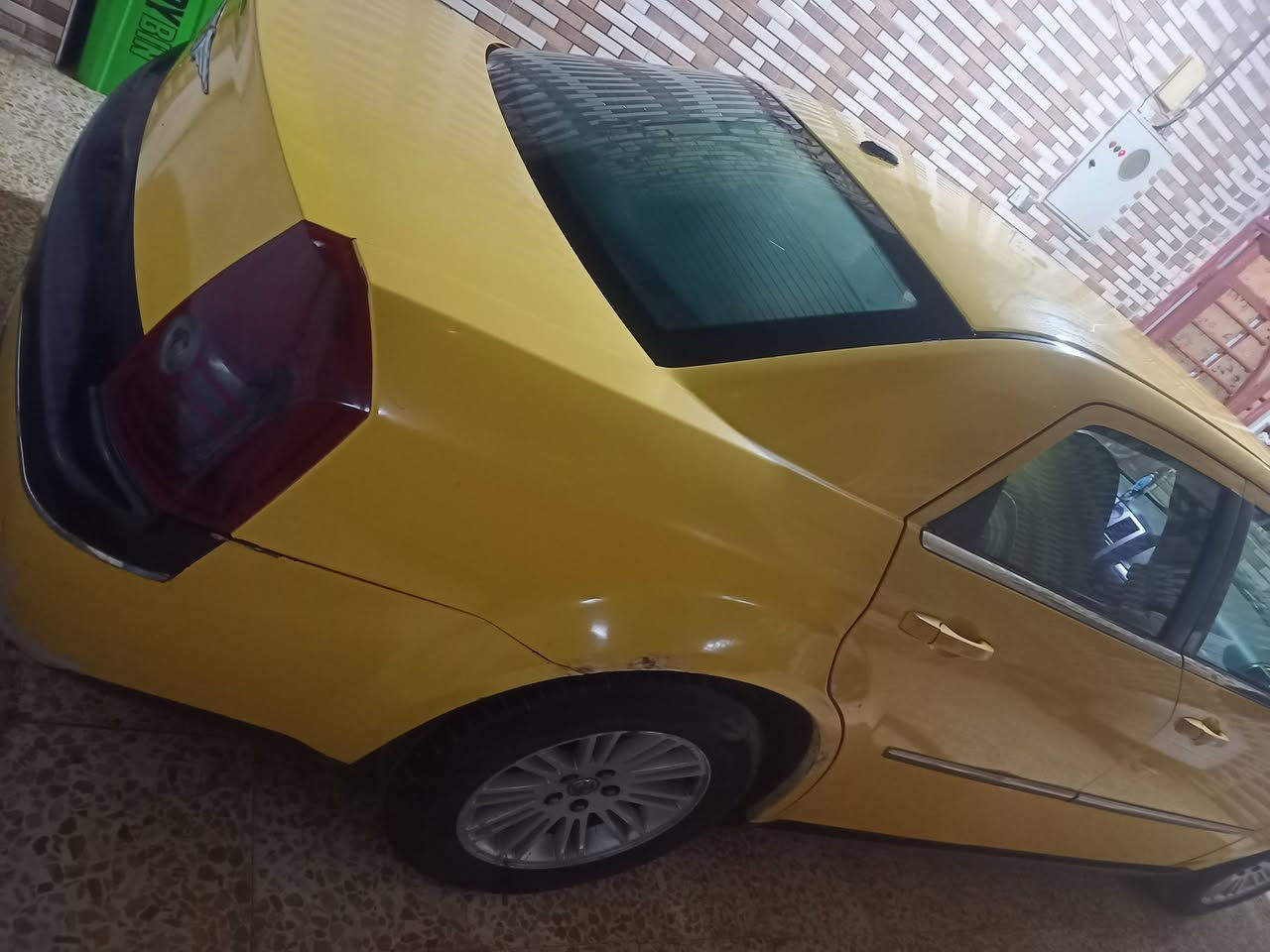 سلام عليكم وبامأ 2009أصل سياره رقمه ميسان وخطه عماره بغداد  مكفوله من التبديل من الكصه سوناره موجود بل المنشور سعر 90وبيه مجال ***********
