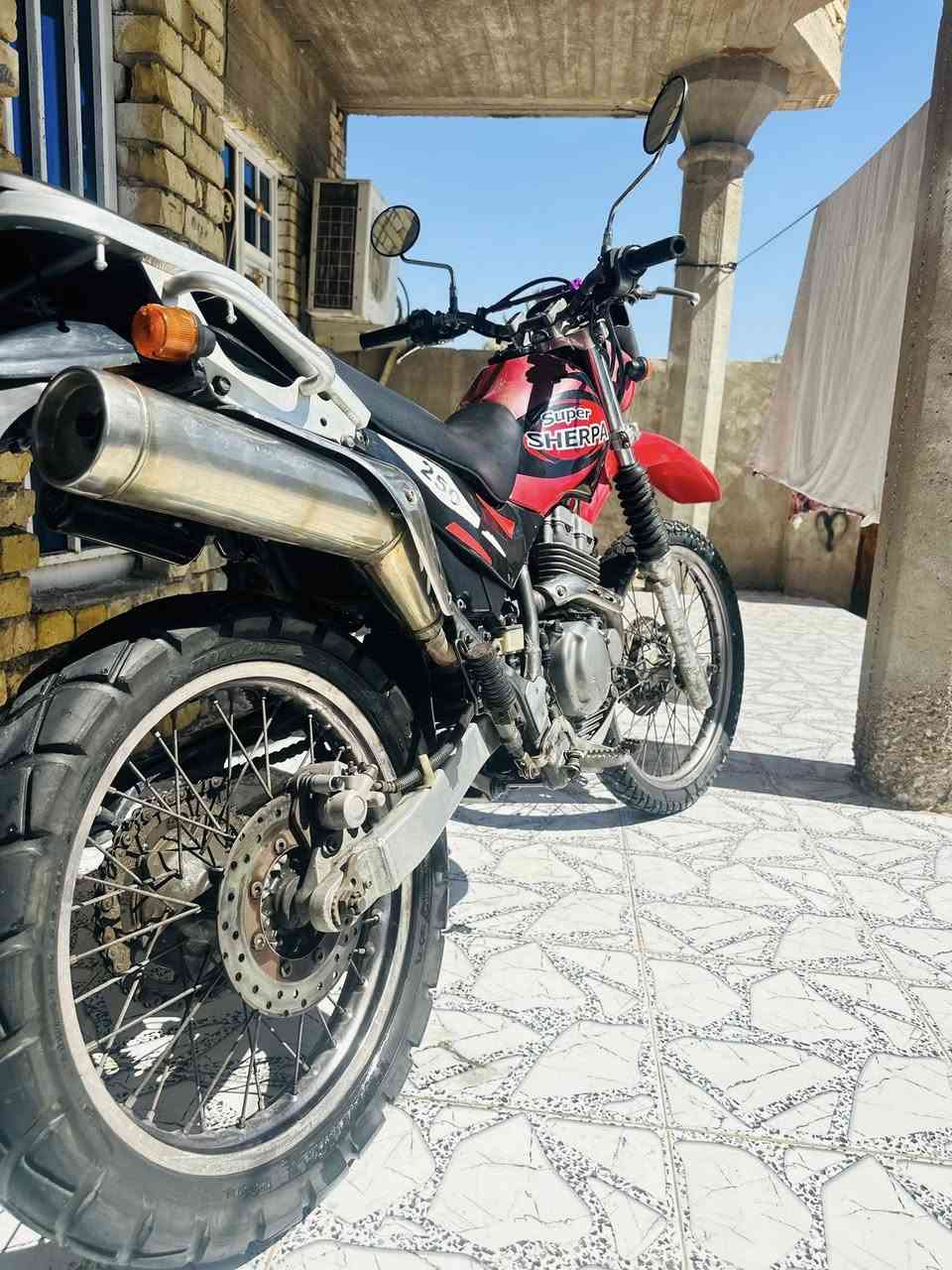 السلام عليكم دراجه اللبيع كاوسكي مكينه ٢٥٠مكفوله كفاله عامه السعر ١٤ورقه قفل ***********
