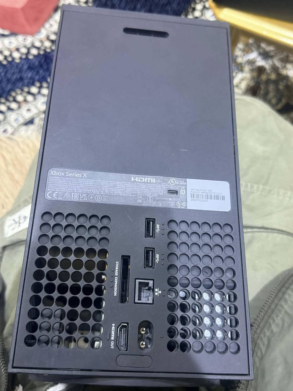 ⸻

🚨 فرصة ذهبية لعشاق الجيمينغ 🚨

للبيع Xbox Series X الأصلي – أقوى جهاز من مايكروسوفت 💚
حالة ممتازة جداً واستعمال شخصي نظيف

🔥 المواصفات الكاملة:
✔️ معالج AMD Zen 2 – 8 أنوية بسرعة 3.8GHz
✔️ كرت شاشة RDNA 2 بقوة 12 تيرافلوب 🔥
✔️ دقة 4K حقيقية
✔️ يدعم 120FPS للألعاب السلسة
✔️ تخزين SSD سريع جداً 1TB (تحميل شبه فوري)
✔️ يدعم Ray Tracing
✔️ يدعم HDR
✔️ مشغل أقراص 4K Ultra HD Blu-ray

✨ المميزات:
✔️ تشغيل ألعاب الجيل الجديد بأعلى أداء
✔️ سرعة تحميل خرافية
✔️ ما مفتوح ولا بيه تصليح
✔️ جاهز للتجربة قبل الشراء
✔️ وياه كل الملحقات الأصلية

اذا تريد تلعب بدون تقطيع وبدون دروب فريمات وتعيش تجربة 4K حقيقية… هذا هو الجهاز الصح 🔥

السعر: 775 
للجادين فقط

📩 راسلني خاص قبل لا يخلص


**إذا كنت صاحب هذا الإعلان وتريد حذفه لأي سبب، رجاءا أرسل رسالة إلى الدعم الفني**