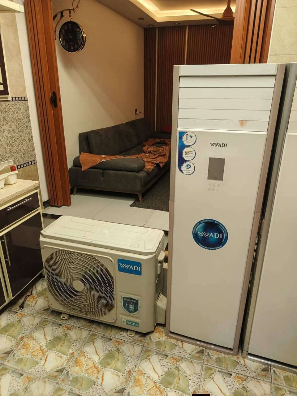 سبالت 2 طن كنتوري أجهزه جدد لوك مع كامل أغراضهن الاصليه للبيع مكاني البياع ***********
