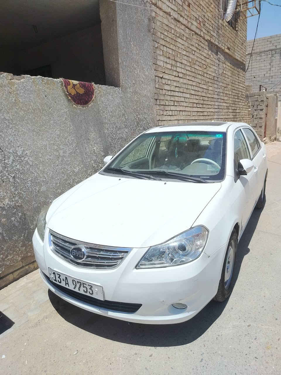 السلام عليكم BYd G3 2013 سياره نضيفه كير محرك الصدر قبل 10 ايام سويتله ادامه غرفتها كلش نضيفه تخم تاير صيانه كامله المنظومه الوقود سياره جاهزه وحلوه ومرتبه بيها صبغ فقط هلال الجاملع الخلفي اليسره اثر خياس ومواصفات السياره معروفه بصمه سلايد روف كشنات جلد تحكم مقود شاشه كامره حساسات اشاير ترحيب تبريد نقص غاز يحتاجله فقط غاز سياره عظمتها حلوه وبلعافيه على الي ياخذها رقم ميسان مشروع وطني السعر 57 وبيها مجال وبخدمتكم مكاني بغداد الشعب للاستفسار اكثر اتصل *********** اسف على الاطاله ودمتم سالمين
