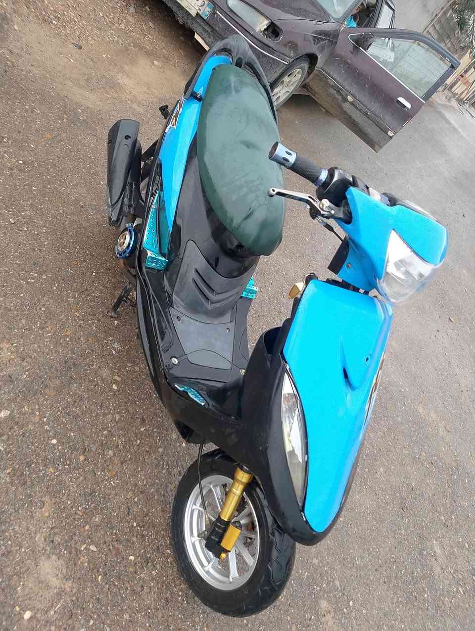 السلام عليكم 
ماكس عدله 🛵
دراجه نضيفه و احلا من الصوره بعد 🩵
لون مميز 🩵
تايرات جدد 
اي نقص مابيه ترايك و ين متريد 
سعر 425 و بيه مجال 💲
مكان ديالى بعقوبه باب الدرب 
خاص ماجاوب 
☎️ ***********
