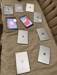 مجموعه ايبادات ابل  ذاكره32  مني تو  اجهزه نضيفه وشغاله سعر القطعه 75 ...