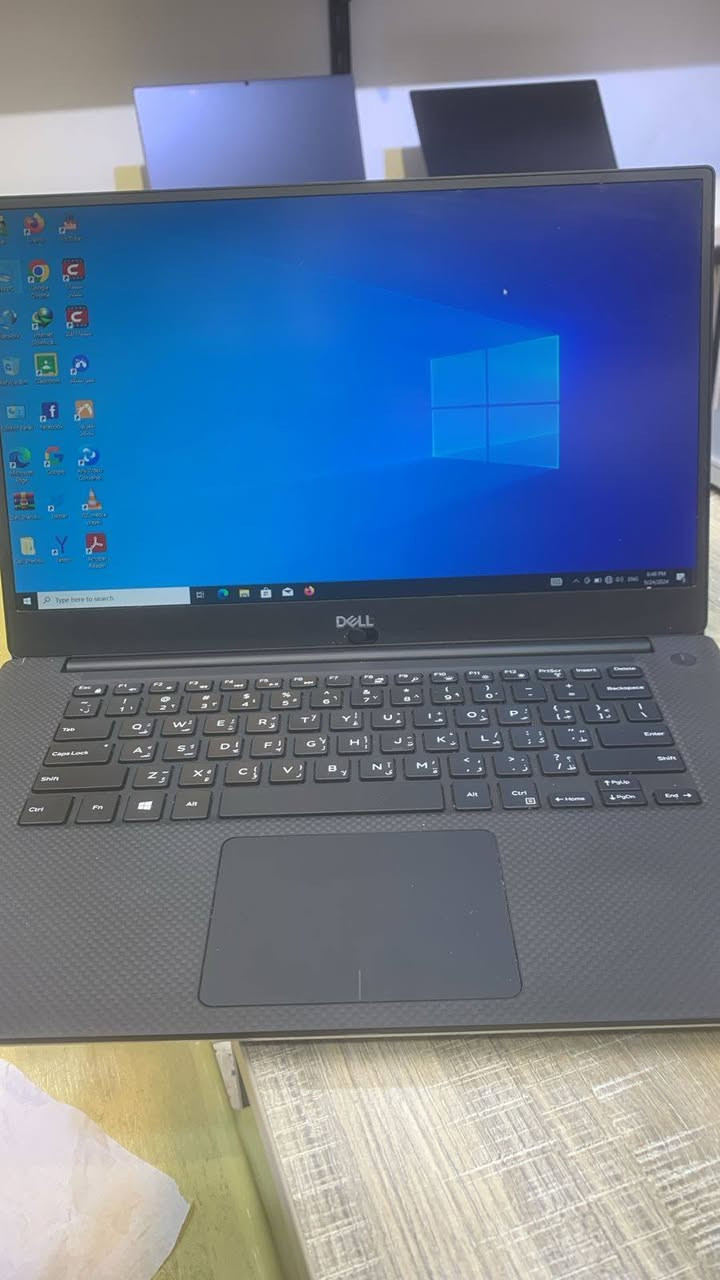 يأتي المعالج بستة انوية واثنى عشر نواة منطقية وذاكرة كاش 9 ميكا
الذاكرة العشوائية 16 كيكا
سعة الخزن 512 كيكا SSD-NVME
حجم الشاشة 15.6 انج - الدقة FHD 1920x1080
كرت شاشة خارجي  NVIDIA Quadro P1000 4GB
كيبورد  ضؤي عربي - انجليزي ⌨️
منفذ HDMI 
منفذ USB عدد 2 
منفذ USB Type-C عدد 1
منفذ هيدفون 🎧 - كامرة HD 🎥 السلام عليكم للبيع لابتوب قيم واخذ مكاني بغداد بما يرضي الله من تقيم ***********
منفذ رام SD
