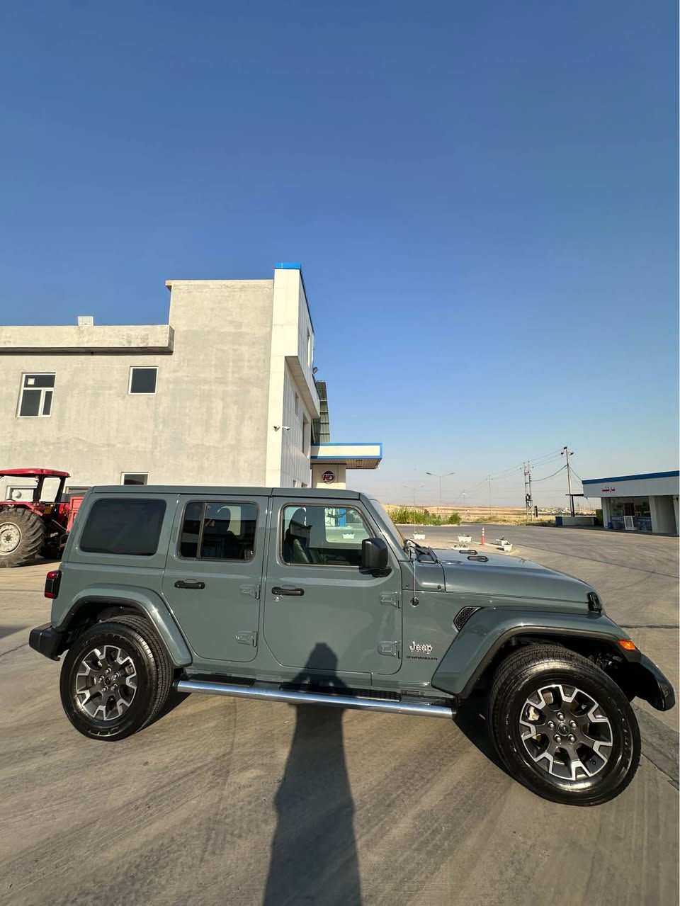 Jeep Wrangler 2024
سياره فووول واحد على واحد
سياره كلين لوووك جديد
***********
احلا لون سموكي جديد لون مرغوب
رادار امامي ورادارخلفي
كاميره امامي وكاميره خلفي 
مرايه حساس
كوشن جلد وهيتر وسكان هيتر
شاشه ايباد كبير
محرك 4توربو اقتصادي
كوشن كهربايي
تشغيل عن بعد
لايت ليد بلاجكتور ليت وليت دعامي
ابواب بصمه
ارباك سليمه ٪؜١٠٠
سياره جديد رقم وهزه وسنوي جديد سياره بسمي 
ملاحضه سياره بي شبرتعديل بدون دواخل بدون ارباك*********** اكر, نينوى
