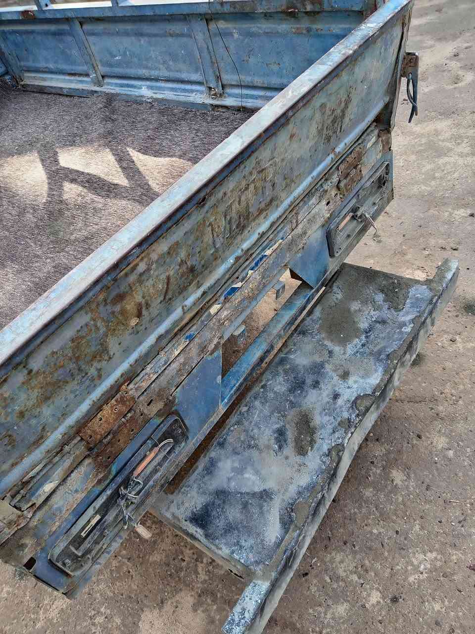 سلام عليكم شباب ستوته للبيع أوراق اصوليه محرك 21 كهربايات كامله سلف ضوء السعر ٦٠٠ وبيه مجال مكاني طريق كربلاء بغداد مقابل جامعة وارث الأنبياء ***********
