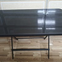 ميز طعام • ١٢٠×٧٠ • مستعمل يومين