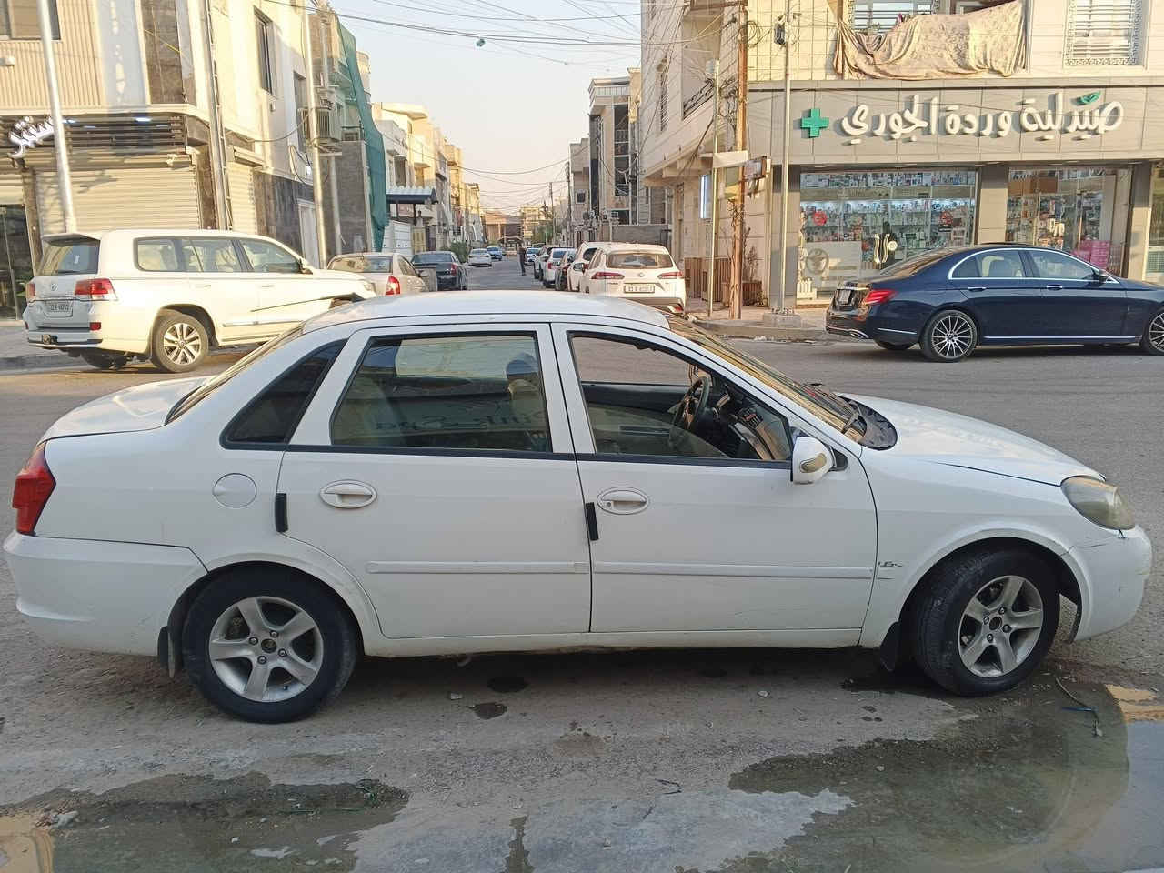 السلام عليكم ليفان 520موديل 2012بيها صبغ بلهلالات صدر نص عمر السعر 35
***********

