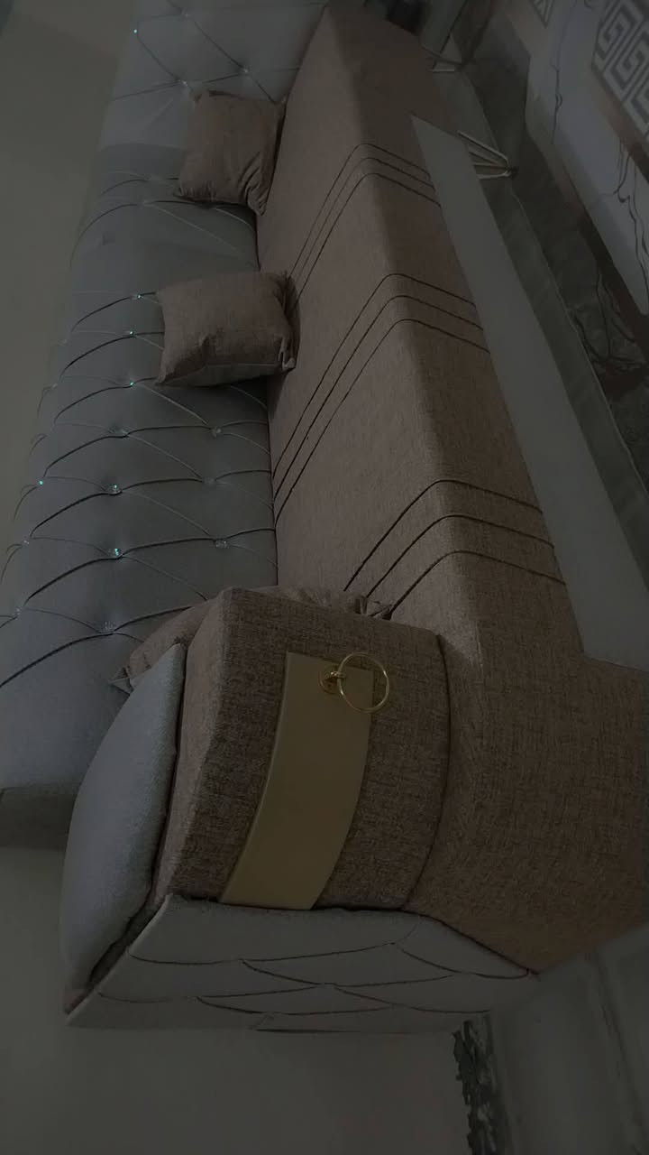 تخم اخو الجديد عشرا مقاعد ٤٢٥ وبي مجال


**إذا كنت صاحب هذا الإعلان وتريد حذفه لأي سبب، رجاءا أرسل رسالة إلى الدعم الفني**