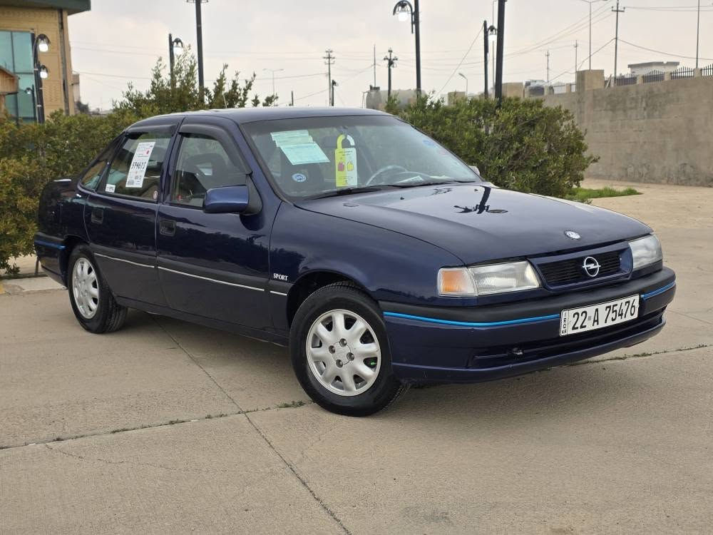 سلام عليكم من رخصة الأدمن المحترم عندي اوبل فكترا المان وضمان موديل 93..رقم اربيل جديد محرك حجم 18كيرعادي.موصفات ABS.باور.داخل اسود 
.بشرط لاصرف ولابخار. سيارة صبغ عام لل جمالية فقط بدون ضربة كلة ع بيلاد بدون خياس.  قفل مركزي كنترول.سيارة 4اطارات وباتري كلة جديد صدر امامي وخلفي كله جديد كهربائي شغال سيارة جديدة مابي دينار مصرف ترايك وين متريد السعر 47وبيهة مجال كلش بصيط.لل شراي رجاء مو شراي اعبر منشور بكلمة حلوة مكان سيارة كركوك شورجة ملاحظة بدون اقصاط بدون مراوسة فقط ابيع نقد.لل تفاصيل خابر الرقم ***********. كركوك, العراق
