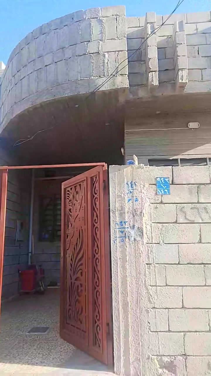 دارللبيع 125متر حي الصحفيين سندطابو الزهور غرفتين نوم واستقبال واجهة 6وربع السعر والاستفسار ***********
