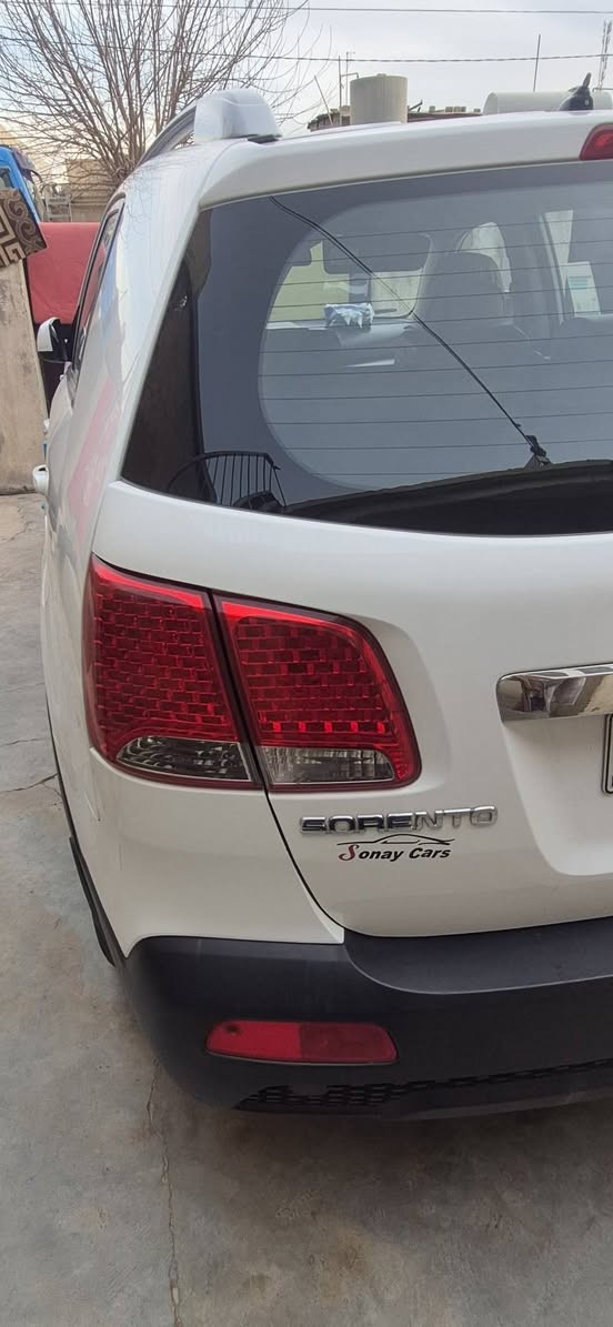 كيا سورنتو ٢٠١٢ خليجي للبيع
سياره مكفوله كفاله عامه كير اومحرك اوصبغ اوظربه كله ابشرط 
رقم السليمانية انكليزي بأسمي السنويه لل٢٧ 
الهزه جديده.
تبريد ثلج 
سياره جديده 
سعر اتصل على راعيها ***********
