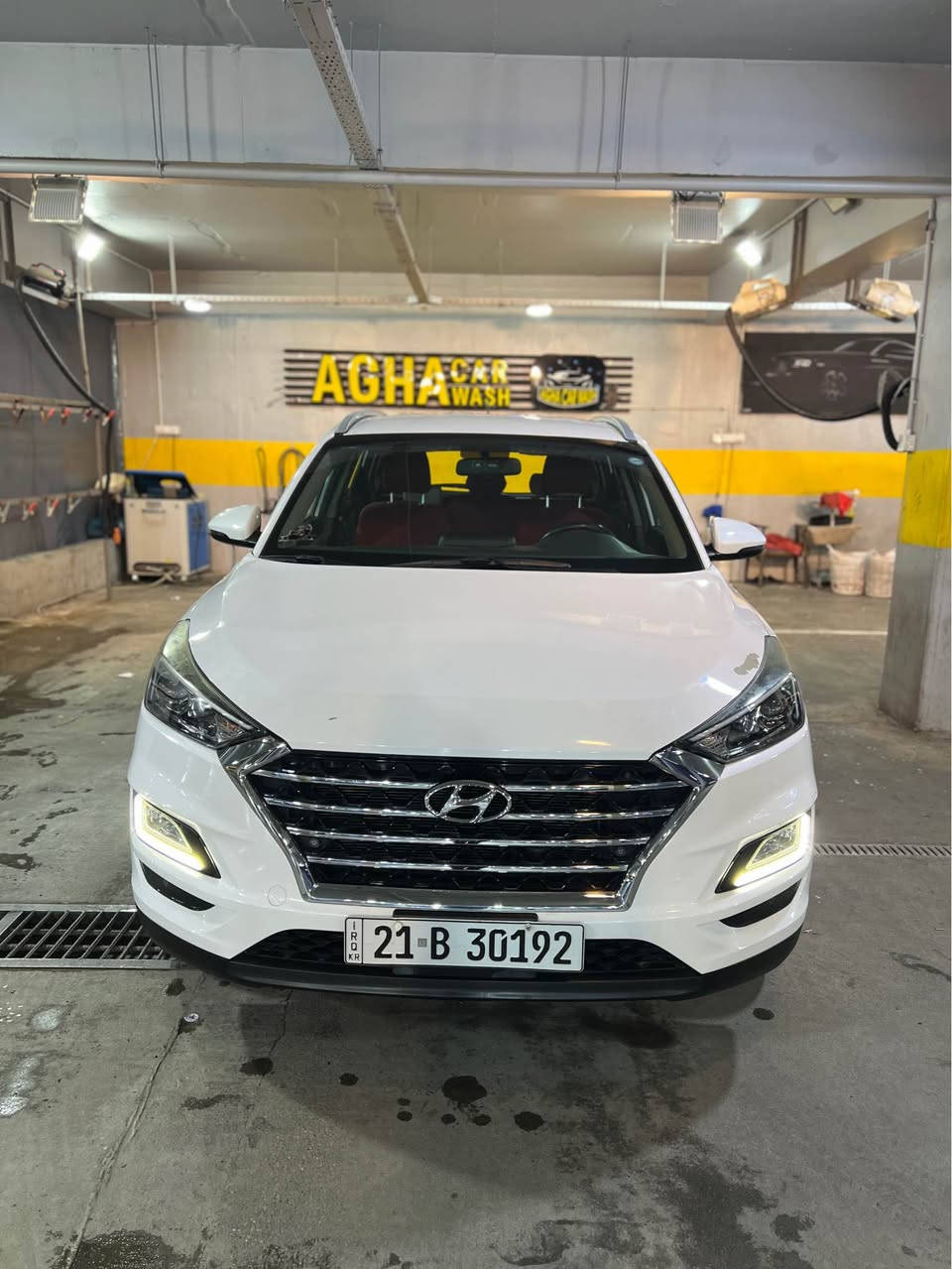Hyundai Tucson 2020

 خليجى 
لە سفریەوە یەک دەستە
٥٧ هەزار کیلۆمەتری حەقیقی ڕۆشتوە
٢ پەڵە کارتی هەیە
گێڕ و مەکینەی نەکراوەتەوە بە شەرت
مواصفات کۆری دەرەجە یەک  (٢ بەصمە ، ٢ کوشن کارەبا ،حاسەی پێش و دوا، ڤۆلیۆم سەر سوکان ، دەسک ستیل ، ئاوێنە ئیشارەت ، کامێرا)

نرخ: ٢٠٨ وەرەقە و مەجالی تێدایە

ژ.م:*********** السليمانية, العراق
