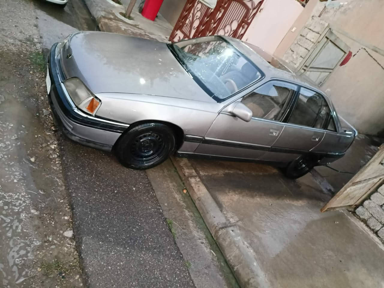 اوبل اوميكا للبيع حجم 20 كير و محرك شرط
لاصرف لا نفخ لاتنقيص رقم الماني سنويه عظم لل 29 شرط الوكاله وتحويل كابون ماستر سياره وضع شركه بدون خياس تخم تواير جديد باتري
بور بريك ايبي اس جديد دينمو سلف كلها جديد كهربائيات كلها شغاله كيجات كامل 
ارفلو دمعه سياره مال جناي بدون ضرر 
فتحه سقف 
ملاحضه بدون مروس بيع فقط ونقد 
        السعر 31 وبيها مجال شويه 
***********
