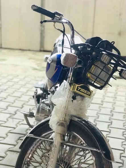 ✨السلام عليكم✨
تايكر موديل 2020 
محرك مفتوح
السعر 400وبي مجال قليل 
للأتصال (***********)
#مكاني الشرقاط تقاطع الخصم///يرهم مراوس حسب القناعه
