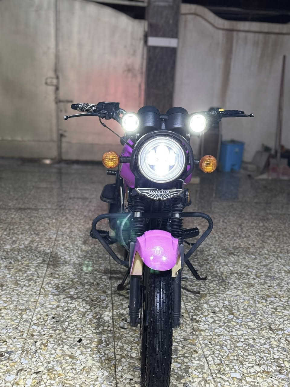 سلام عليكم دراجه دايون نفخ موديل 23 اوراق اصولي نضيفه كلش مالت جناي ما متعوبه بعده زيرو ماشيه 6الف ولشراي بي خير ويدلل هذه رقمي ***********
