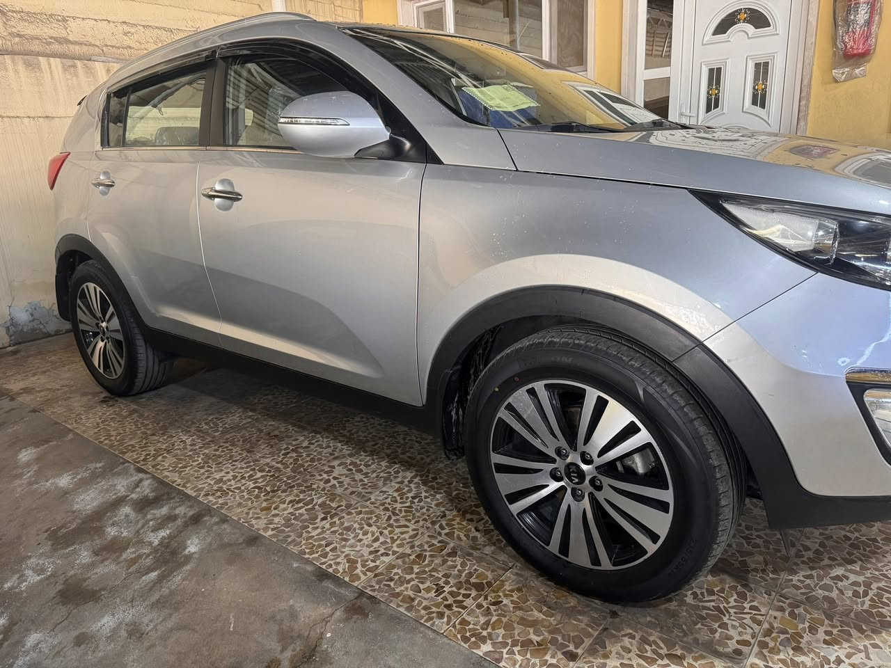 كيا سبورتج 2015 ماشية 73
جاملغ امامي وقبغ صندوق مبدل اصلي سعرها النهائي 155$ 
***********
***********
