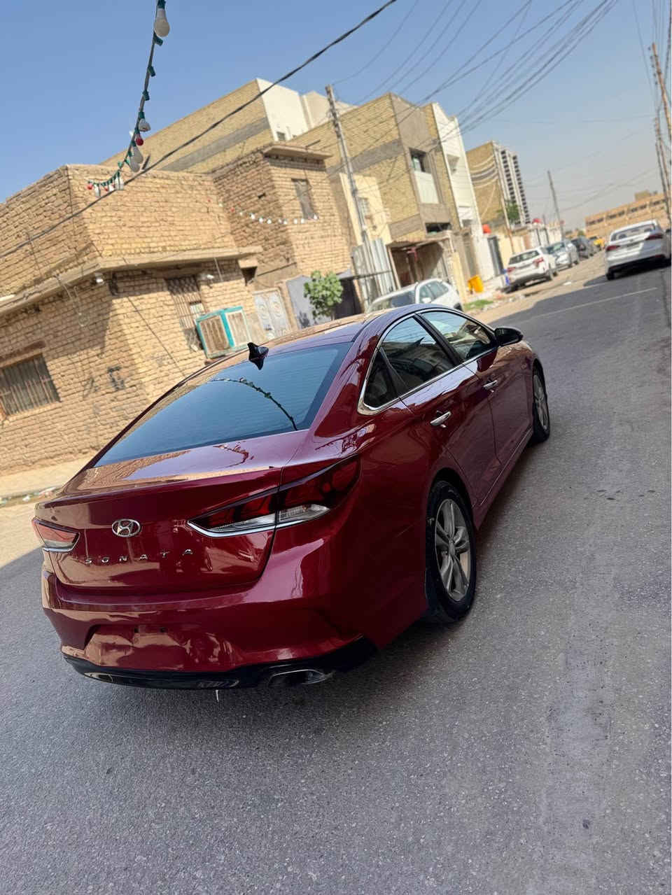 هونداي سوناتا 

سبورت فول بطن 

الموديل : 2018

اللوحة : رقم بابل باسمي تحويل ثاني يوم 

مكينه كير تبريد جاهزه

نوع الحادث : صبغ جاملغ وبنيد امريكا 
وبلعراق بيها بطش تقريبا صفحه ورشيتها شرط بدون ضربه ماعده جاملغ وبنيد تقريبا ٥ قطع صبغ 

____________________________
الــمــواصــفـــات :-

1 - محرك 4 سلندر 2400  

2 - كشنات بيجي  

3 - كاميرا دوار ستيرن

4 - شاشة كبيرة للتحكم في ايعازات السيارة

5 - رادار تحديد مسار

6- عداد المسافه 99 ميل 

7 - ايرباك دركة فقط 

8 - منافذ USB امامي خلفي

9 - سستم صوت متكامل

10 - تحكم ستيرن جهتين

11 - نظام ABS مانع انزلاق

12- رادار جانبي

13- تشغيل بصمة + ابواب 

14- اشاير بالمري

15- شاحن واي

17- شفتات 

16-كشن سائق كهرباء

18 - وباقي المواصفات الفول 

19- ستيرن سبورت

20- دبل اكزوز 

21- كيجات كيلو متر 

اًلسعر 118$ وبيها مجال لشراي 

للبيع او مراوس 

الاستفسار الاتصال على الرقم 

*********** النجف, العراق
