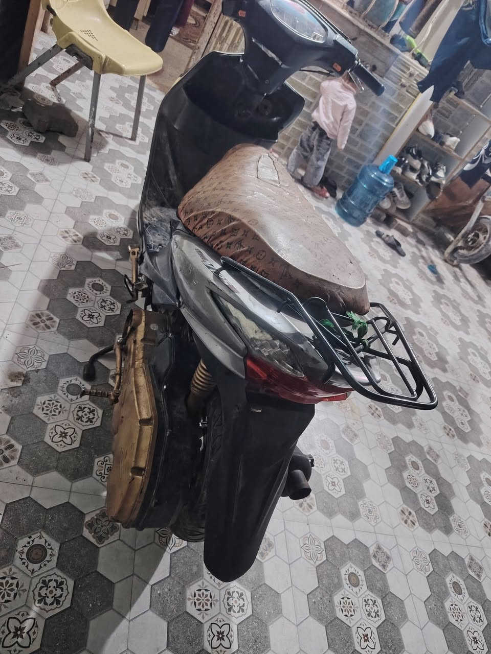 السلام عليكم دراجه للبيع
واي استفسار اتصل على ***********
