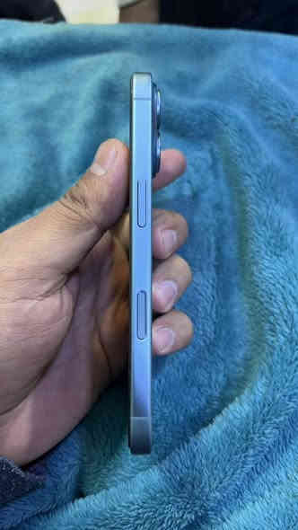 سلام عليك ايفون 16 للبيع الذاكره 128 البطاريه 100كامل ملحقاته موجوده ستفسار على الرقم (***********)عنوان يغداد
