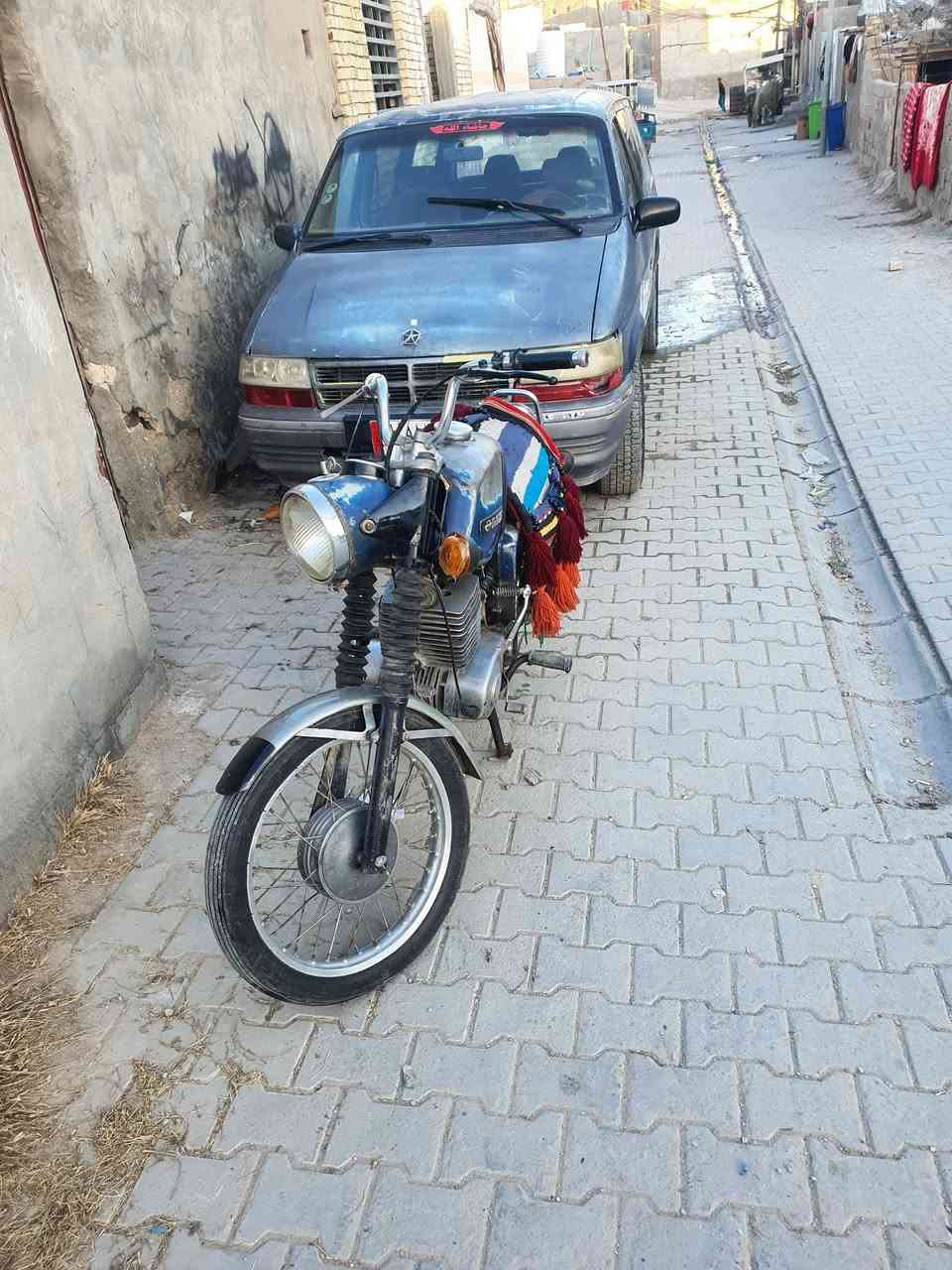 السلام عليكم للبيع ماطور امزت مديل ٨١ نضيف ما ناقص اي شي مكان نجف ماطور بدون راعي لشراي تصال بيع مستعجل رقم ***********
